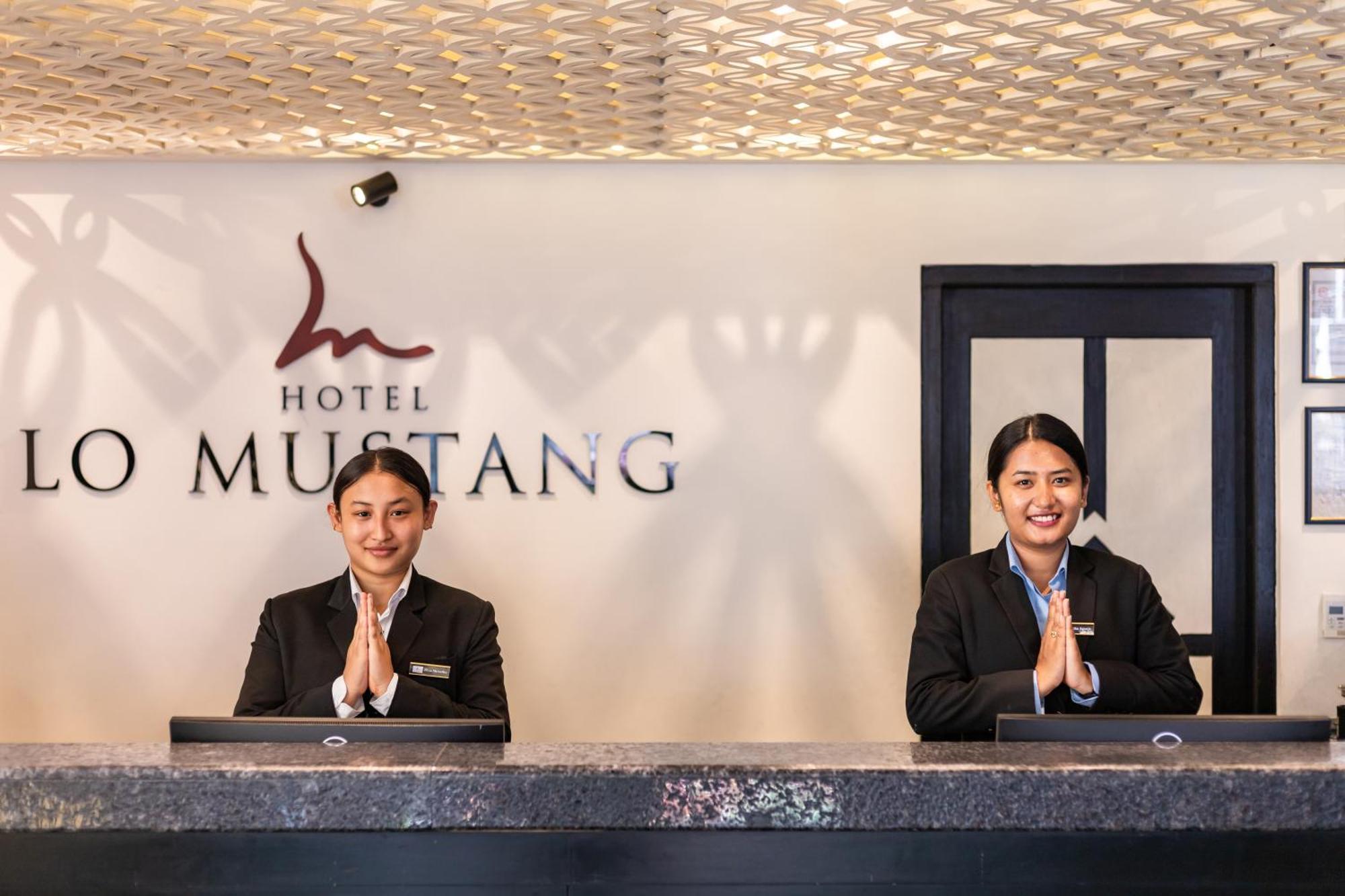 קטמנדו Hotel Lo Mustang מראה חיצוני תמונה
