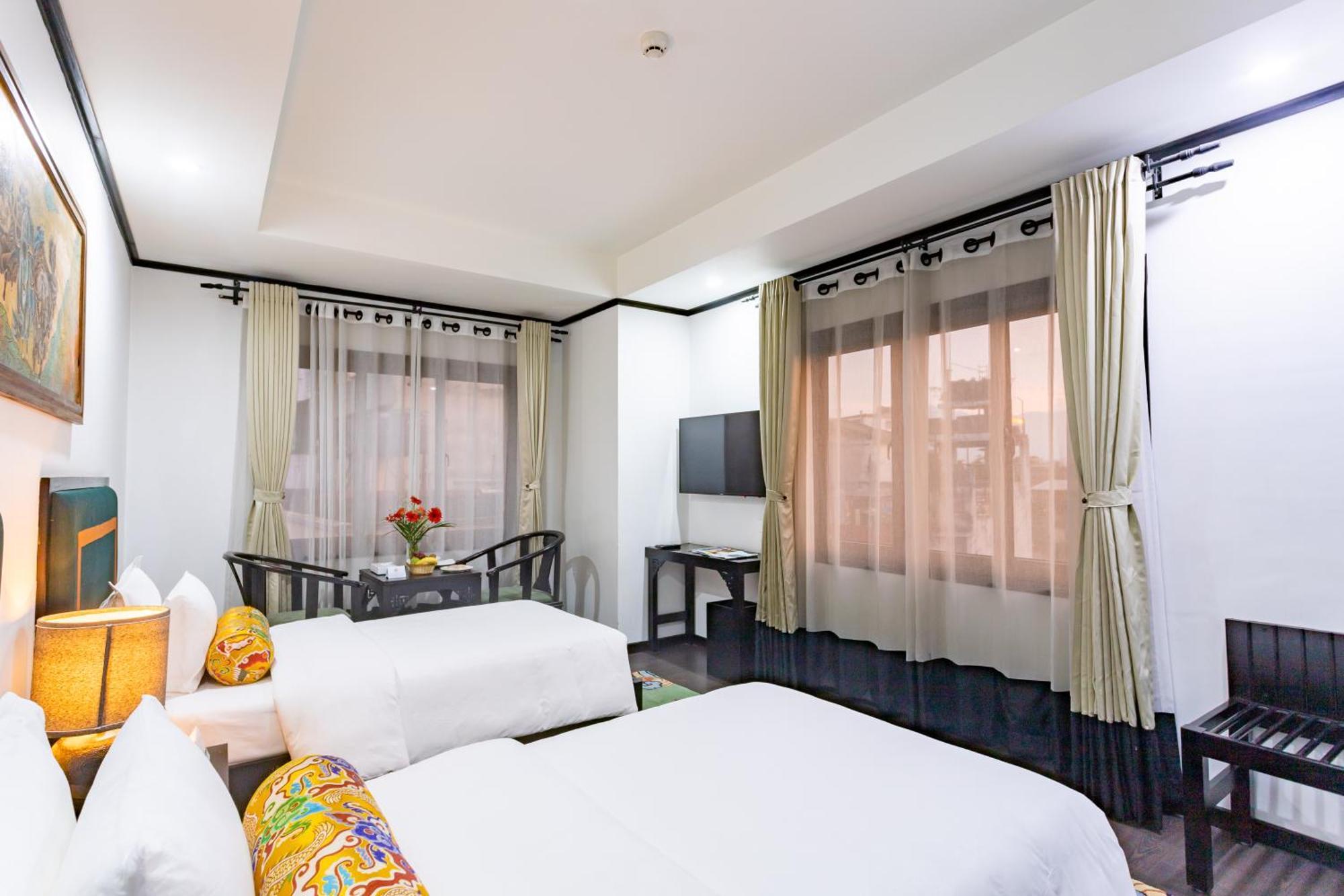 קטמנדו Hotel Lo Mustang מראה חיצוני תמונה