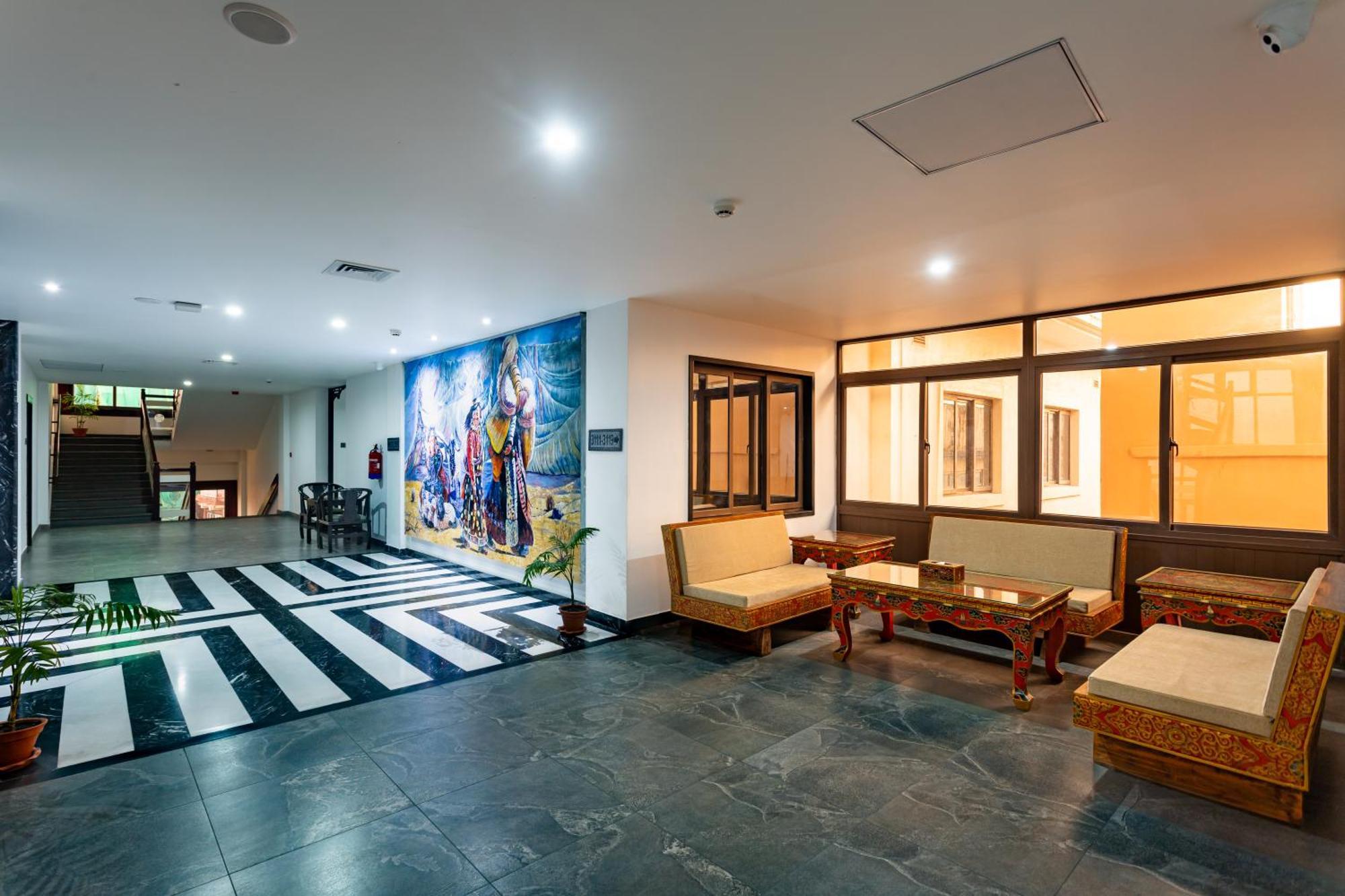קטמנדו Hotel Lo Mustang מראה חיצוני תמונה